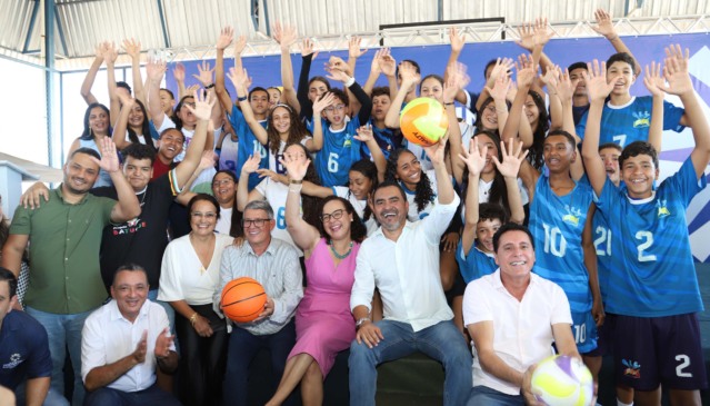  Governador Wanderlei Barbosa, ressaltou os investimentos realizados na área da educação, com foco na valorização dos profissionais, na melhoria da infraestrutura escolar - Foto: Ademir dos Anjos/Governo do Tocantins 