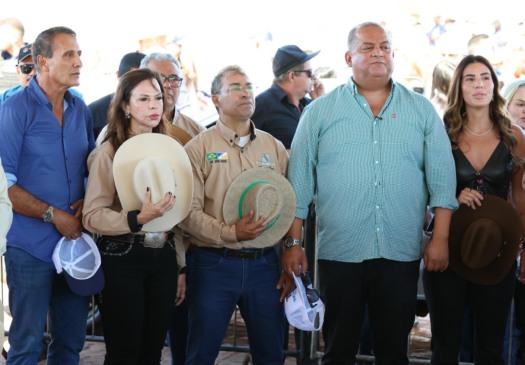Senador Eduardo Gomes destaca força de Araguaína e celebra tradição que reúne mais de 5 mil cavaleiros na maior cavalgada do mundo