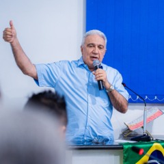 Em meio a clim&atilde;o com Iraj&aacute;, Laurez diz ter 100% de seguran&ccedil;a partid&aacute;ria e cita acordo nacional com PT: &ldquo;n&atilde;o sou menino n&atilde;o&rdquo;