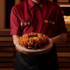 Outback abre mais de 80 vagas de emprego para nova unidade em shopping de Palmas