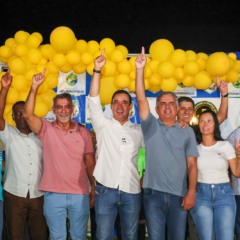 Vicentinho Jr &eacute; recebido por prefeito em Figueir&oacute;polis, participa de inaugura&ccedil;&atilde;o e destaca investimentos na cidade