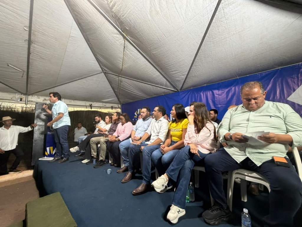 O asfalto chegou na TO-387: Deputados enaltecem governador e legado do seu governo: “muitos prometeram mas só Wanderlei entregou” O asfalto chegou na TO-387: Deputados enaltecem governador e legado do seu governo: “muitos prometeram mas só Wanderlei entregou”