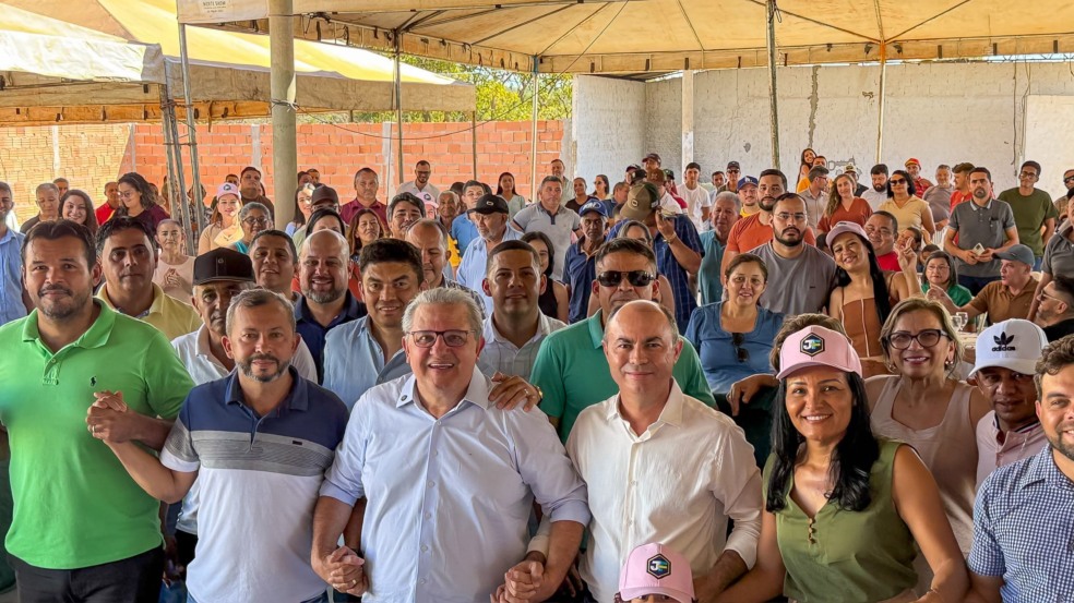 Jair Farias amplia base de apoio e recebe adesão do prefeito, vice-prefeito e vereadores de Goiatins Jair Farias amplia base de apoio e recebe adesão do prefeito, vice-prefeito e vereadores de Goiatins