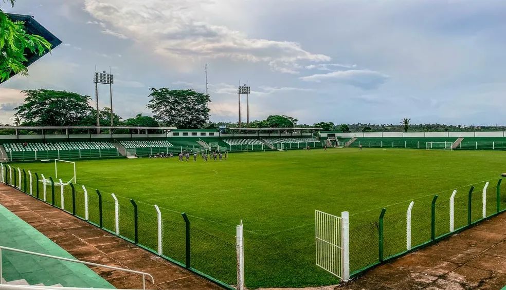 Justiça suspende bloqueios e libera contas operacionais do Tocantinópolis Esporte Clube Justiça suspende bloqueios e libera contas operacionais do Tocantinópolis Esporte Clube