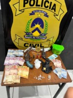 Drogas, dinheiro e arma de fogo apreendidos durante a opera&ccedil;&atilde;o Narke em Ponte Alta do Tocantins - Pol&iacute;cia Civil do Tocantins