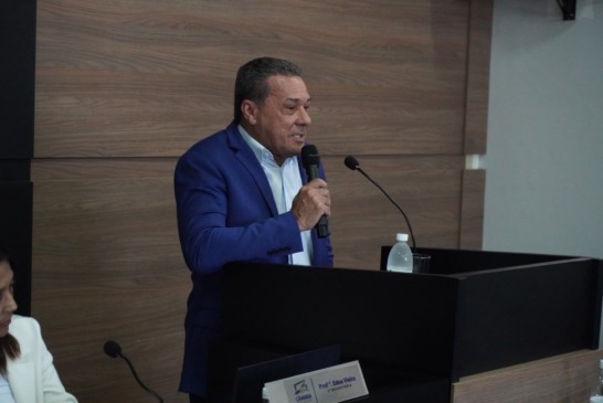 “O vereador é o político mais importante do Brasil”, afirma Vanderley Luxemburgo em discurso na Câmara de Dianópolis
