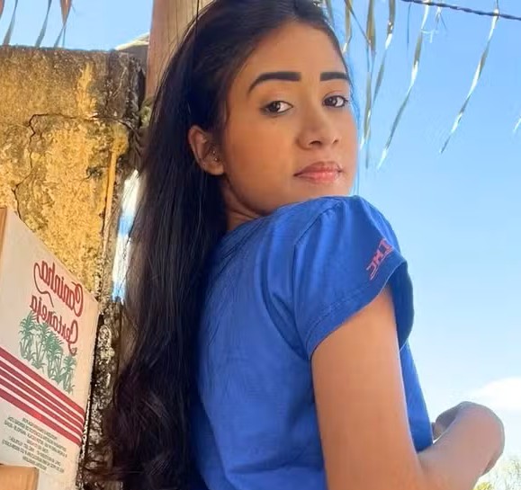 Ana Luísa, de 19 anos, foi atingida por condutor embriagado que pilotava moto aquática em alta velocidade — Foto: Reprodução/Facebook de Ana Luisa Lemes