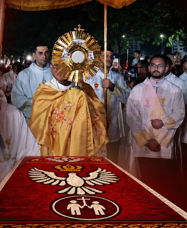 Catedral recebe programação de Corpus Christi integrada aos 30 anos da Arquidiocese de Palmas Catedral recebe programação de Corpus Christi integrada aos 30 anos da Arquidiocese de Palmas