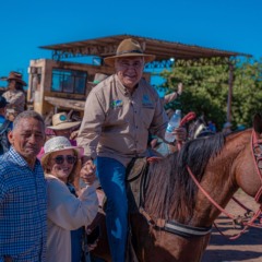 Laurez Moreira participa da Cavalgada de Aragua&iacute;na e defende desenvolvimento e oportunidades para o Tocantins