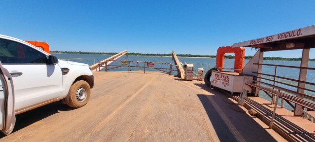 Travessia de balsa entre Araguacema e Santa Maria das Barreiras (PA) - Foto: Divulgação 