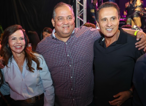 Eduardo Gomes, Dorinha, Gaguim e Barbosas prestigiam juntos abertura do Rodeio Show 2026 em Taquaruçu; Senador destaca vocação turística do distrito