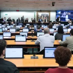 CCJ da C&acirc;mara aprova redu&ccedil;&atilde;o da maioridade penal