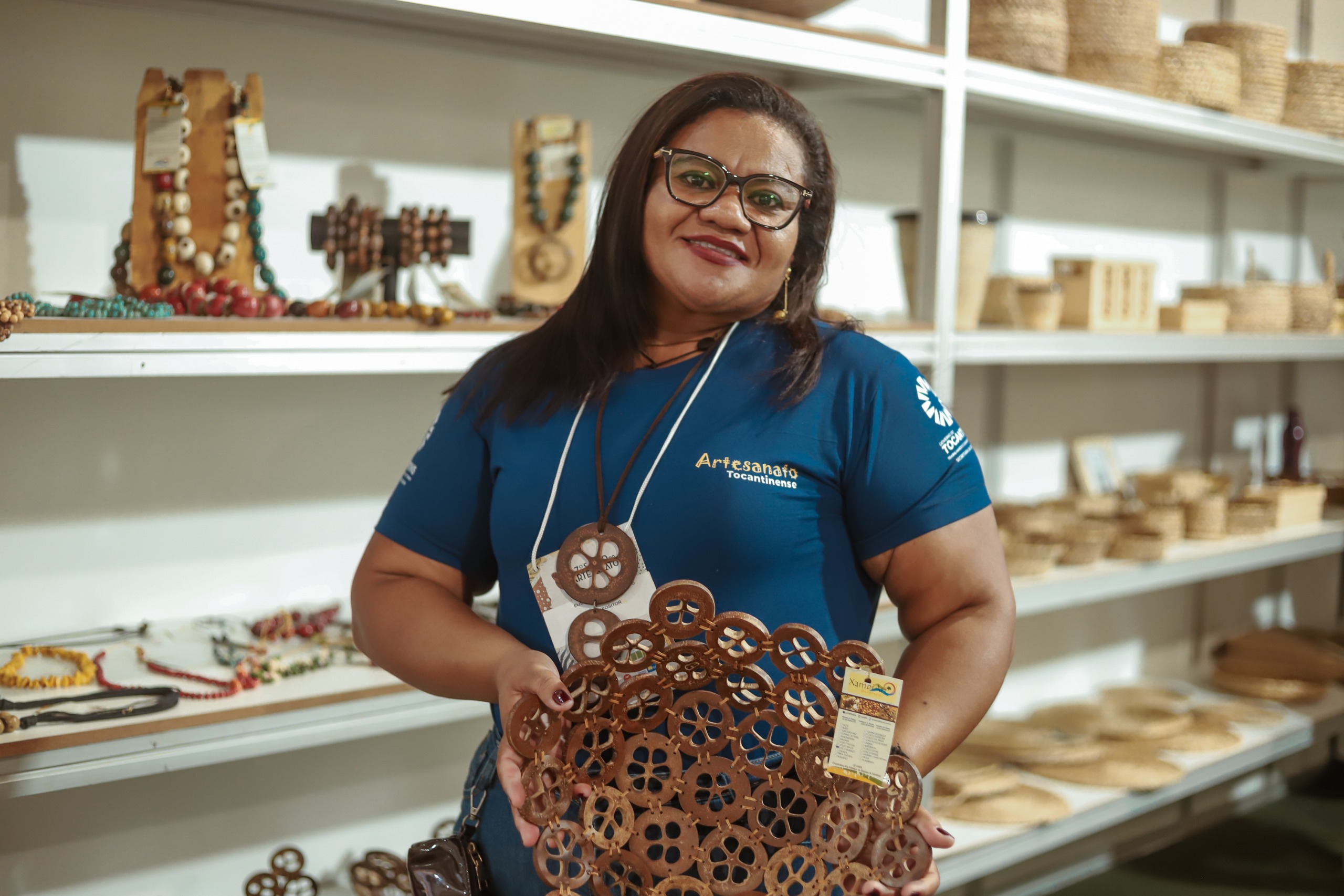 Babaçu no Salão do Artesanato: quebradeiras do Tocantins brilham em Brasília