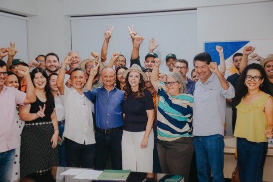 Professora Dorinha recebe Carta de Intenções dos servidores da extensão rural e reforça compromisso com o fortalecimento do Ruraltins