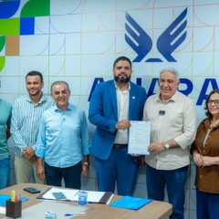 &ldquo;O governo precisa ser parceiro de quem gera emprego e renda&rdquo;, afirma Laurez Moreira ao firmar compromisso com empres&aacute;rios