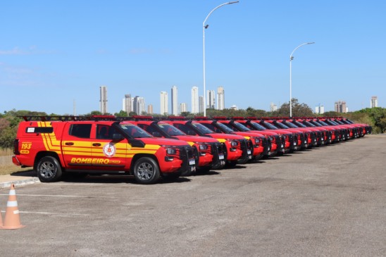 Bombeiros recebem novas viaturas e equipamentos para combater incêndios florestais
