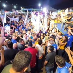 Vicentinho Jr, Am&eacute;lio e Guimar&atilde;es chegam juntos para evento no parque de exposi&ccedil;&otilde;es em Augustin&oacute;polis