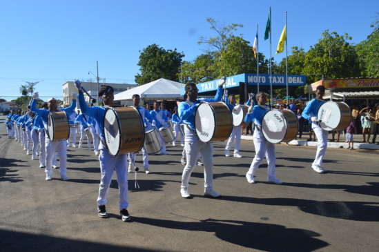 Capital do agro e da cultura terá semana de festa com desfile cívico e show do cantor Panda
