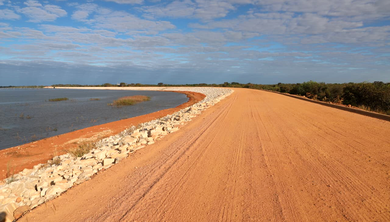 Revitalização garante maior segurança operacional do Projeto Rio Formoso e assegura o abastecimento de cerca de 28 mil hectares irrigáveis - Foto: Aldemar Ribeiro/Governo do Tocantins Revitalização garante maior segurança operacional do Projeto Rio Formoso e assegura o abastecimento de cerca de 28 mil hectares irrigáveis - Foto: Aldemar Ribeiro/Governo do Tocantins