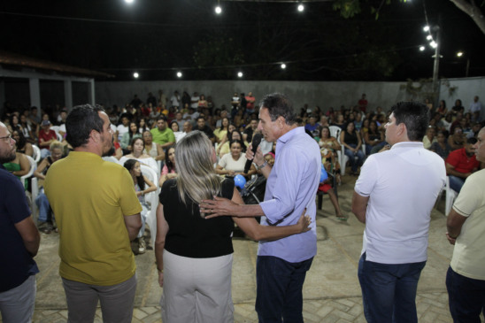 Gaguim relembra investimentos em Lajeado, assume compromisso de deixar cidade 100% asfaltada e recebe apoio da prefeita à pré-candidatura ao Senado