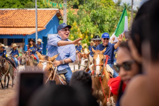 Em Filadélfia, Laurez defende governo municipalista, que incentive turismo religioso e rural