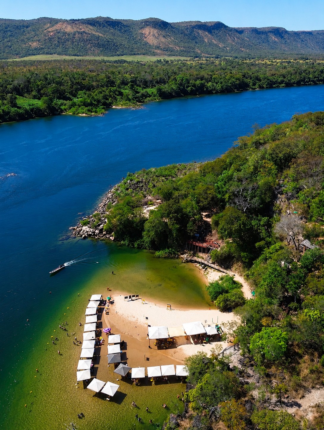 Temporada de praia impulsiona pequenos negócios e fortalece empreendedorismo no Tocantins Temporada de praia impulsiona pequenos negócios e fortalece empreendedorismo no Tocantins