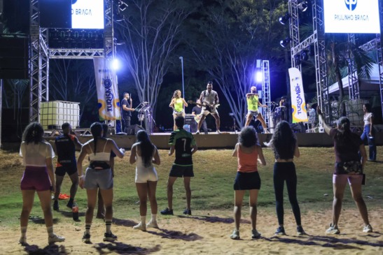 Shows, aulas de dança e circuito gastronômico movimentam praias de Palmas; confira programação