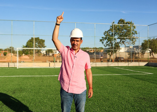 Vicentinho Júnior viabiliza cerca de R$ 4,5 milhões para espaços esportivos em quatro municípios do TO
