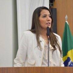 D&eacute;bora Guedes