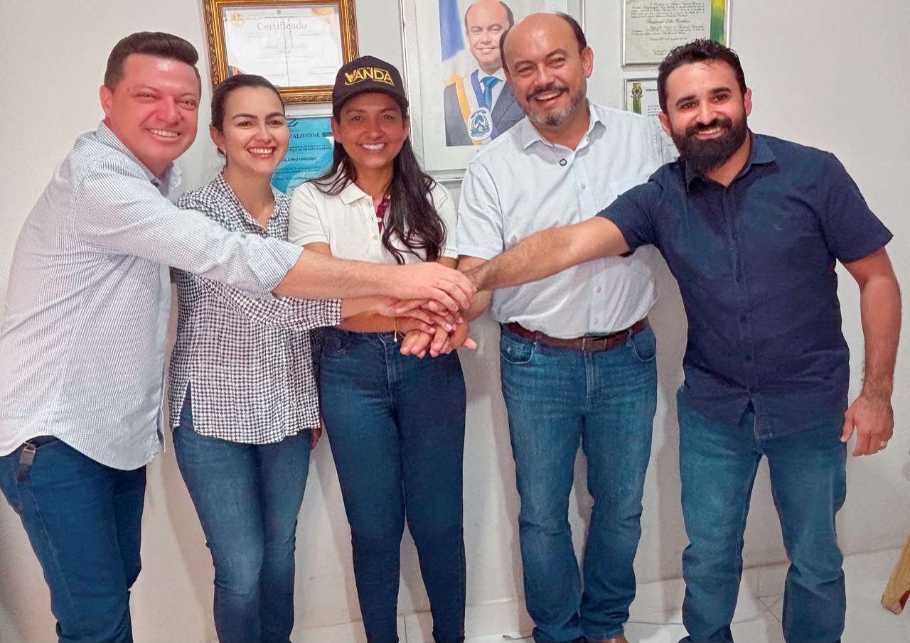Vanda e Sandoval selam alianças em Colinas do Tocantins