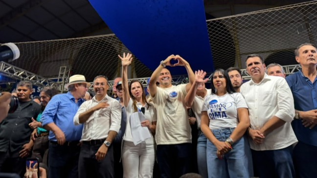 Evento de Dorinha tem depoimentos de prefeitos e apelo de Karynne às mulheres; “é preparada”
