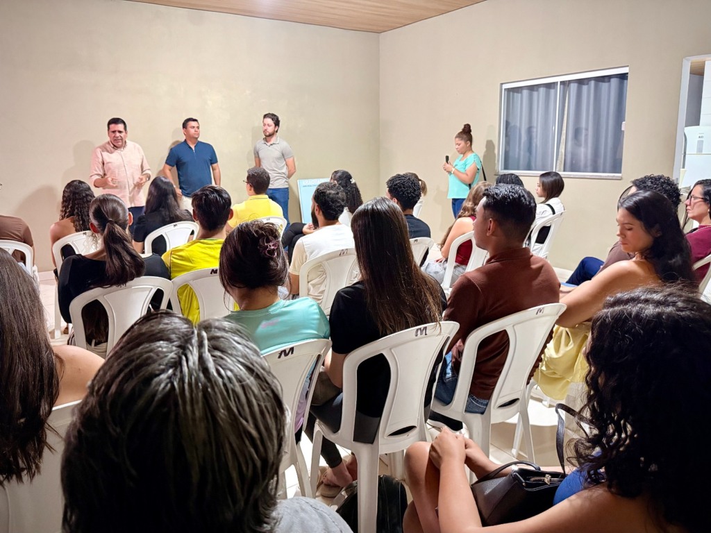 Jovens participaram do bate-papo e da apresentação de projetos para fortalecer a cultura, o esporte e o acesso ao mercado de trabalho - Foto: Glauber de Oliveira
Jovens participaram do bate-papo e da apresentação de projetos para fortalecer a cultura, o esporte e o acesso ao mercado de trabalho - Foto: Glauber de Oliveira