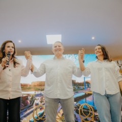 Pr&eacute;-candidata mobiliza l&iacute;deres de Palmas junto com Eduardo Siqueira e prefeito afirma: &ldquo;Tudo o que conquistamos de grande nesse Estado tem as digitais da Dorinha&rdquo;