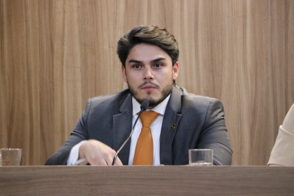 Diretor-tesoureiro Pedro Vitor Rabello assume presidência da OABTO e encerra ciclo de gestão compartilhada no mês de julho Diretor-tesoureiro Pedro Vitor Rabello assume presidência da OABTO e encerra ciclo de gestão compartilhada no mês de julho