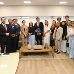 TJ garante prioridade na conclus&atilde;o do concurso da magistratura durante reuni&atilde;o com a OABTO