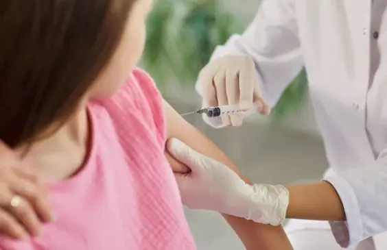 Justiça determina que município do TO adote plano para ampliar vacinação infantojuvenil