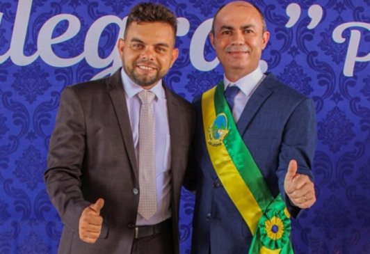 Prefeito Manoel Natalino Pereira Soares e do vice-prefeito José Américo Aquino Sousa Filho 
