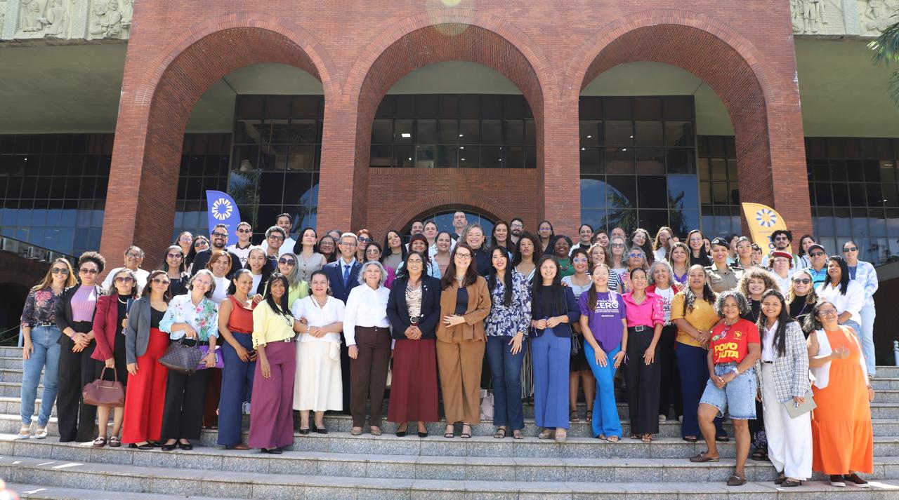 Com a implantação da Rede Estadual de Enfrentamento à Violência contra a Mulher, o Governo do Tocantins reafirma seu compromisso com o fortalecimento da Política Estadual de Enfrentamento à Violência contra a Mulher, ampliando a integração entre instituições, qualificando a gestão das políticas públicas e fortalecendo a Rede em todas as regiões do Estado - Foto: Antonio Gonçalves/Governo do Tocantins Com a implantação da Rede Estadual de Enfrentamento à Violência contra a Mulher, o Governo do Tocantins reafirma seu compromisso com o fortalecimento da Política Estadual de Enfrentamento à Violência contra a Mulher, ampliando a integração entre instituições, qualificando a gestão das políticas públicas e fortalecendo a Rede em todas as regiões do Estado - Foto: Antonio Gonçalves/Governo do Tocantins