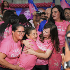 Mulheres do Bico defendem elei&ccedil;&atilde;o de Dorinha em encontro com mais de 5 mil pessoas em Axix&aacute;: &ldquo;sinta-se abra&ccedil;ada por n&oacute;s&rdquo;