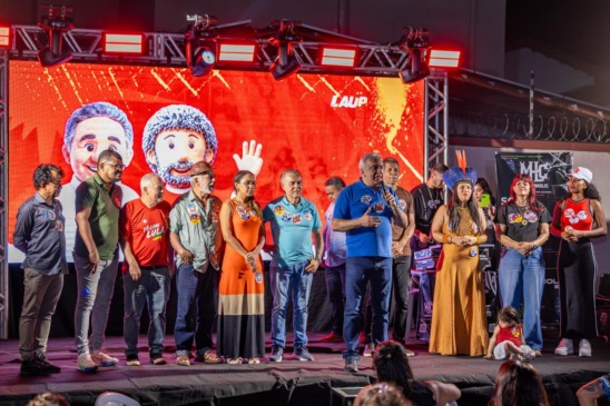 Laurez recebe propostas e firma compromisso para fortalecer setor cultural no Tocantins