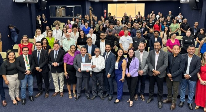 Presidente da Fecomércio, Domingos Tavares, recebe Moção de Aplausos da Câmara Municipal de Gurupi Presidente da Fecomércio, Domingos Tavares, recebe Moção de Aplausos da Câmara Municipal de Gurupi