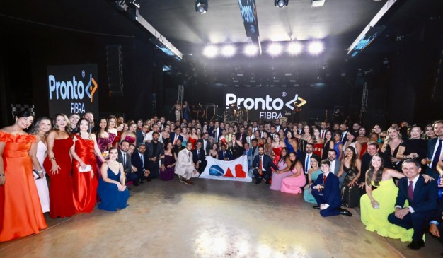 Baile do Rubi reúne advocacia tocantinense em noite de celebração em Palmas