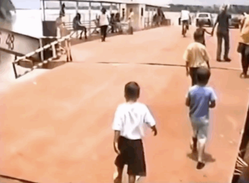 Vídeo de 1999 mostra como era atravessar o Rio Tocantins de balsa em Palmas Vídeo de 1999 mostra como era atravessar o Rio Tocantins de balsa em Palmas