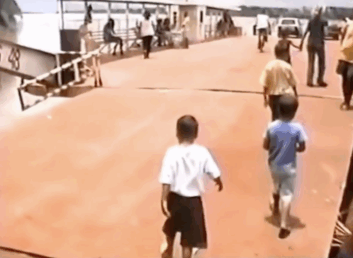 Vídeo de 1999 mostra como era atravessar o Rio Tocantins de balsa em Palmas