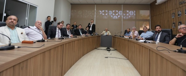 Frente a frente! Detalhes do 1º debate entre candidatos ao governo no TO são definidos