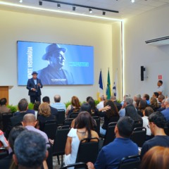 Em noite de homenagens e emo&ccedil;&atilde;o, Ruy Adriano lan&ccedil;a &ldquo;Mente Vision&aacute;ria&rdquo; e compartilha sua vis&atilde;o para o futuro de Palmas