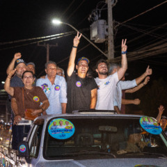 Vicentinho e Am&eacute;lio fazem carreata em Axix&aacute; durante agenda pelo Norte do Tocantins