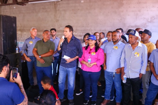Gaguim amplia base política e recebe apoio do prefeito, vice e vereadores de Paranã