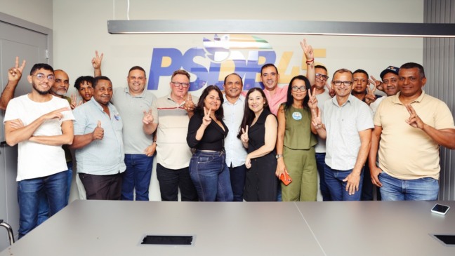 Vicentinho e Amélio reúnem antigos adversários políticos e recebem grupo de apoio em Silvanópolis