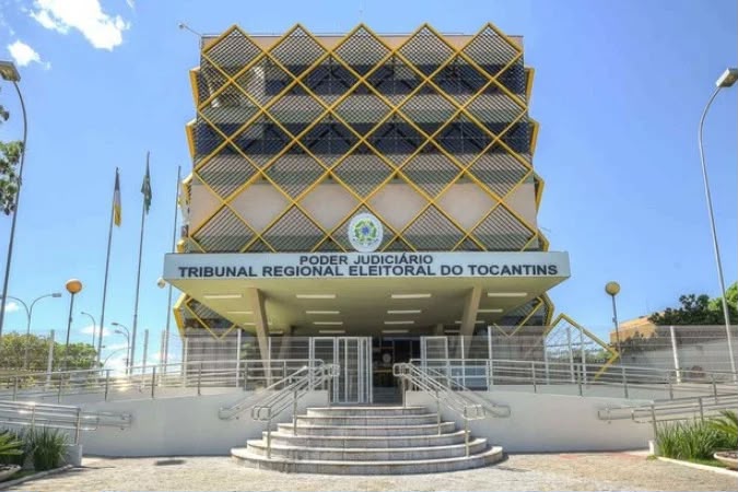 Justiça manda retirar novas publicações contra Vicentinho Júnior e proíbe propaganda eleitoral em perfil Justiça manda retirar novas publicações contra Vicentinho Júnior e proíbe propaganda eleitoral em perfil